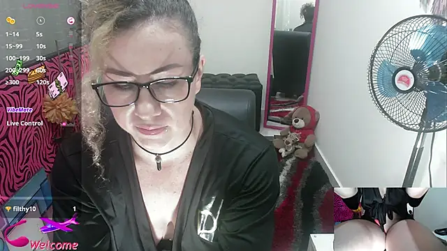 ViickySexy online show from 11/03/25, 07:48