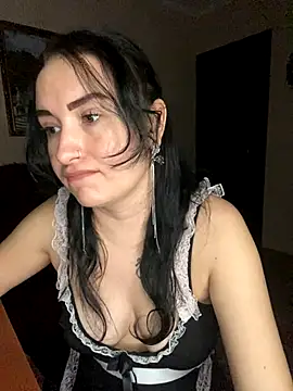 Roxana Bell online show from 11/17/25, 06:57