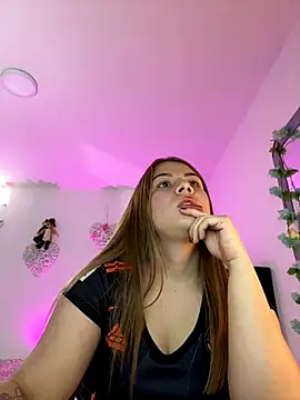 little tifanny82 online show from 10/17/25, 05:15