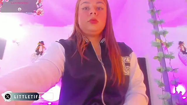 little tifanny82 online show from 11/13/25, 02:27