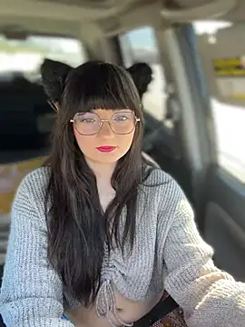 urpuppymoon online show from 02/07/26, 08:45