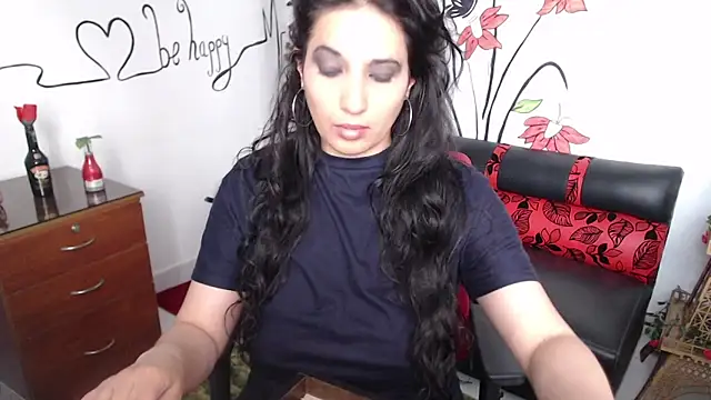 Roxanne Ssummers online show from 01/08/25, 08:18