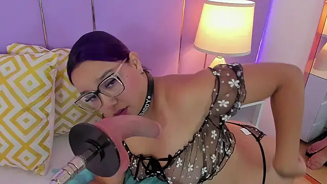 SophyRuiz  online show from 03/25/26, 11:49