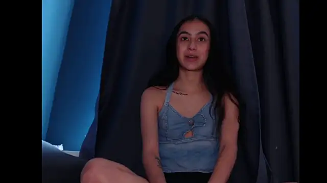 Snapshot of ValeryBaker_ chatting on 10/07/25, 12:24 ValeryBaker  online show from 10/07/25, 12:24