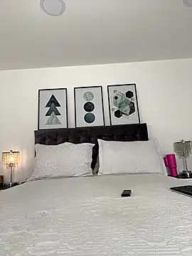 exoticcute online show from 11/30/25, 03:27