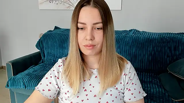 Mia shy1 online show from 02/05/25, 06:56