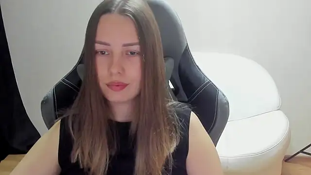 Mia shy1 online show from 06/04/26, 05:13