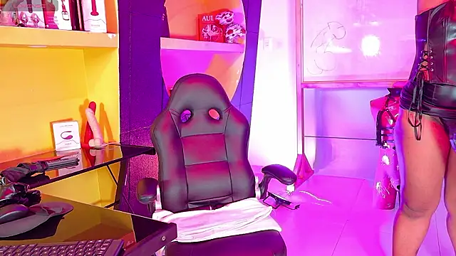 Scarlettt Ass online show from 02/20/26, 12:49