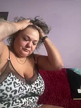 Snapshot of MikyVesela chatting on 10/10/25, 07:51 MikyVesela online show from 10/10/25, 07:51