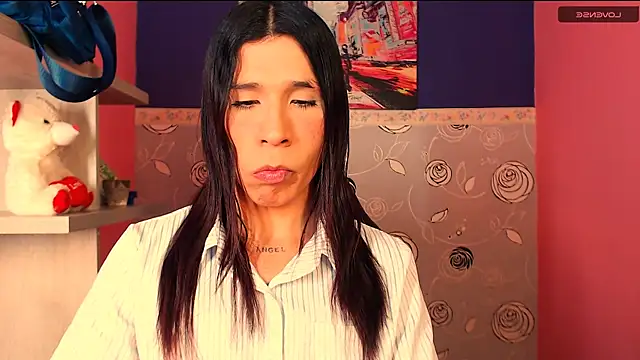 Snapshot of SaraSofia44 chatting on 03/01/25, 02:48 SaraSofia44 online show from 03/01/25, 02:48
