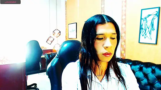 Snapshot of SaraSofia44 chatting on 09/15/25, 11:27 SaraSofia44 online show from 09/15/25, 11:27