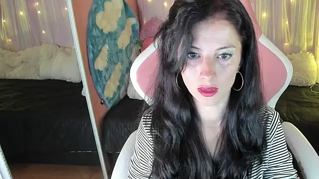 Aliiz 01 online show from 12/04/24, 06:17