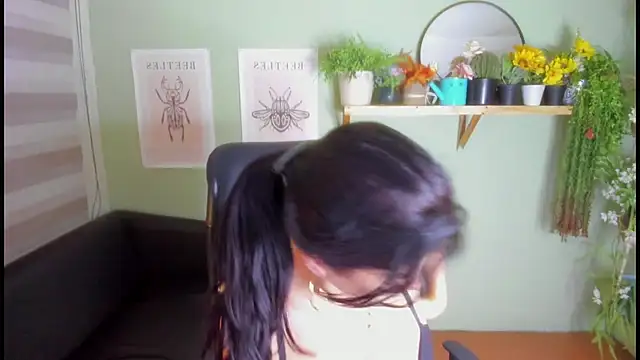 Aliiz 01 online show from 12/28/24, 11:30