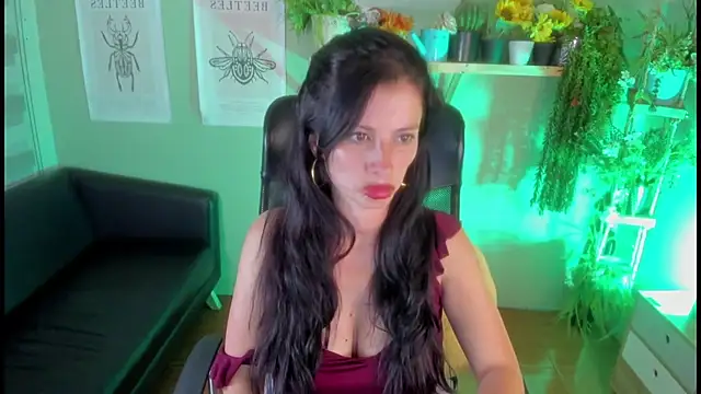 Aliiz 01 online show from 01/23/25, 03:05