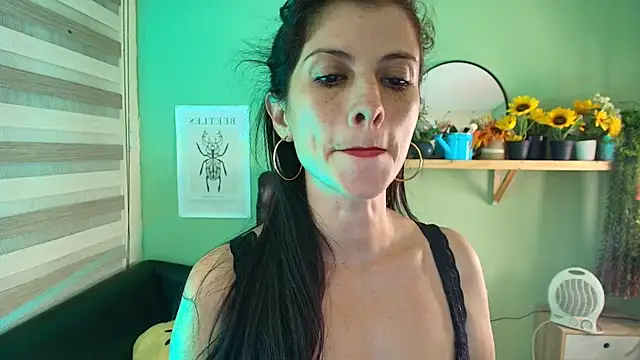 Aliiz 01 online show from 03/07/25, 02:25