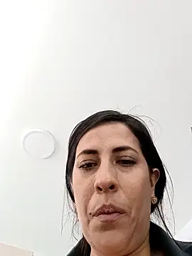 Lena-32 online show from 12/17/25, 07:09