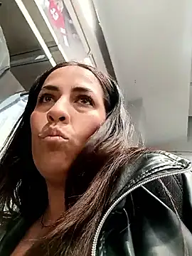 Lena-32 online show from 04/18/26, 12:03