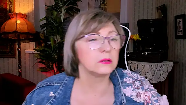 sugar vivien online show from 01/18/25, 09:13