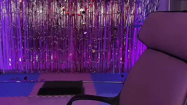 sugar vivien online show from 03/19/25, 12:23