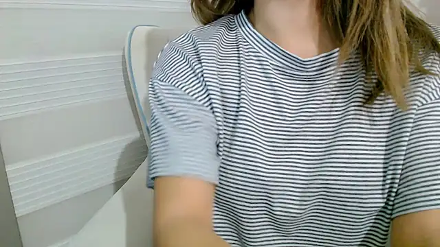 Topmodell online show from 01/18/25, 10:28