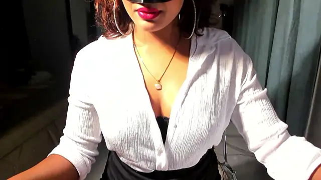 Bad Girl Kayra69 online show from 01/13/26, 07:30