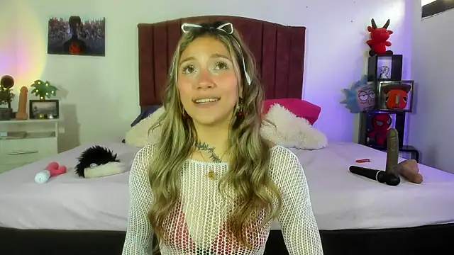 alisson zafiro  online show from 01/14/25, 04:50