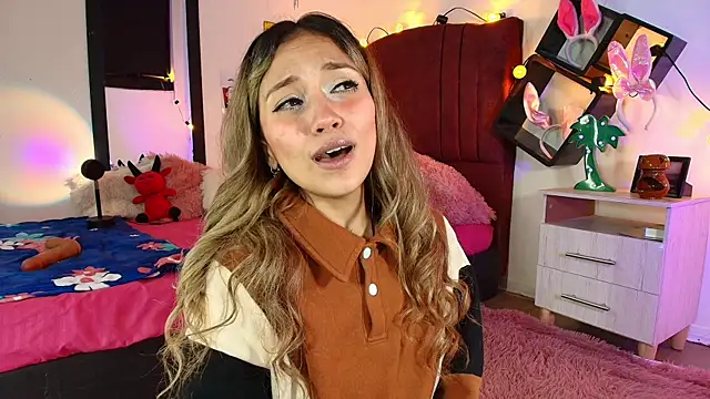 alisson zafiro  online show from 03/12/25, 09:23