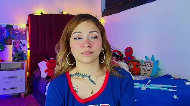 alisson zafiro  online show from 10/13/25, 03:06