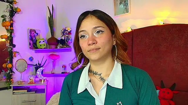 alisson zafiro  online show from 04/11/26, 01:32