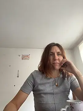 JasmineGlamour online show from 12/18/25, 12:22