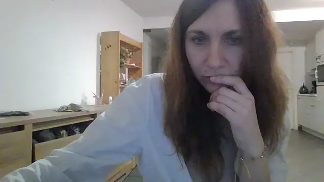 JasmineGlamour online show from 03/06/26, 11:12