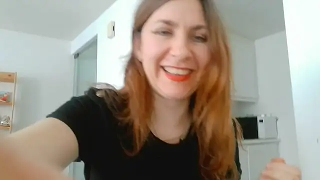 Snapshot of JasmineGlamour chatting on 04/20/26, 11:13 JasmineGlamour online show from 04/20/26, 11:13