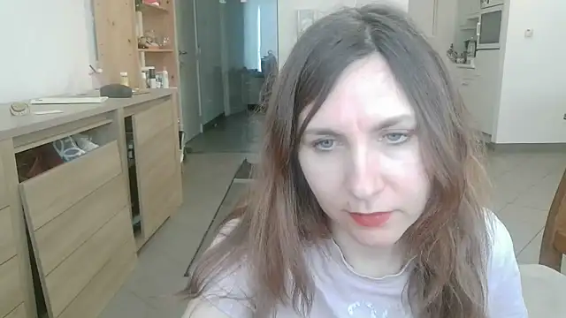 Snapshot of JasmineGlamour chatting on 04/26/26, 05:38 JasmineGlamour online show from 04/26/26, 05:38