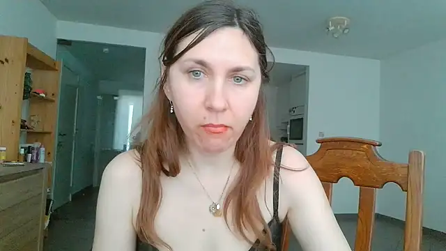 Snapshot of JasmineGlamour chatting on 04/30/26, 06:36 JasmineGlamour online show from 04/30/26, 06:36