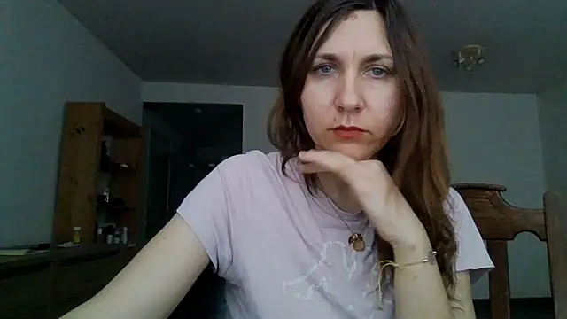 Snapshot of JasmineGlamour chatting on 05/07/26, 06:02 JasmineGlamour online show from 05/07/26, 06:02