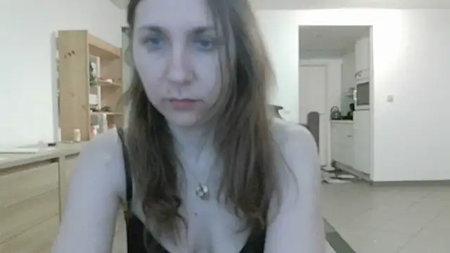 Snapshot of JasmineGlamour chatting on 05/12/26, 04:09 JasmineGlamour online show from 05/12/26, 04:09
