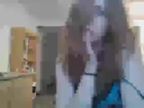 Snapshot of JasmineGlamour chatting on 05/18/26, 04:07 JasmineGlamour online show from 05/18/26, 04:07