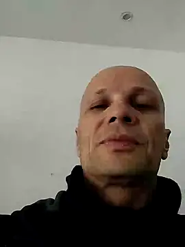 Snapshot of wedge75 chatting on 12/02/24, 11:56 wedge75 online show from 12/02/24, 11:56