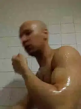 Snapshot of wedge75 chatting on 01/05/25, 09:26 wedge75 online show from 01/05/25, 09:26