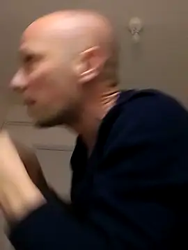 Snapshot of wedge75 chatting on 01/12/26, 05:51 wedge75 online show from 01/12/26, 05:51