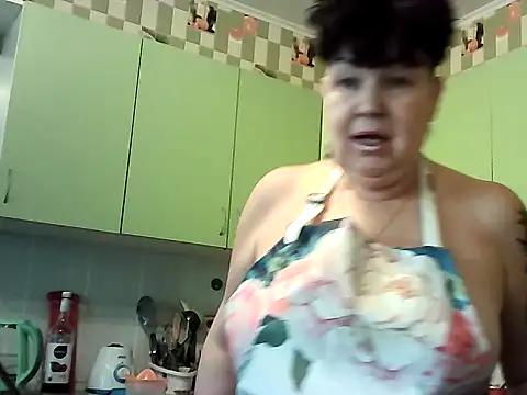 FantasyMichelle online show from 02/18/25, 07:54