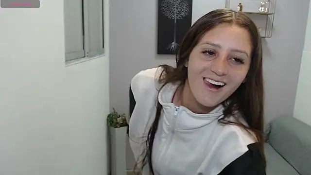 valerie diaz1 online show from 10/16/25, 01:23