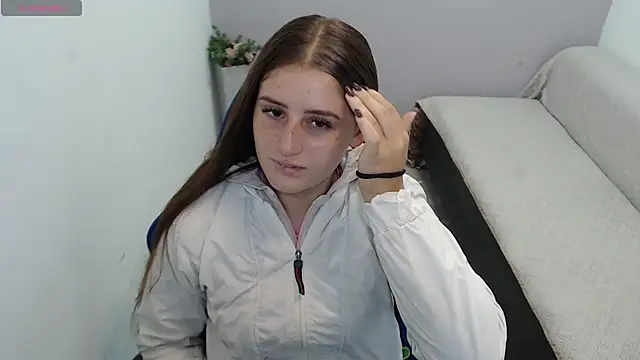 valerie diaz1 online show from 11/06/25, 01:12