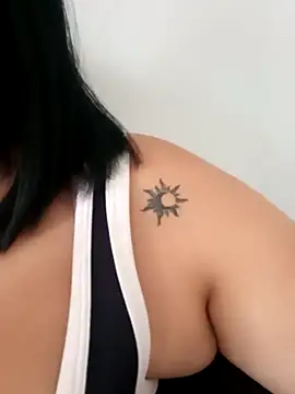 MelannyBell online show from 02/19/25, 08:41