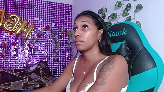 Snapshot of Kristel_lee chatting on 10/28/25, 04:20 Kristel lee online show from 10/28/25, 04:20