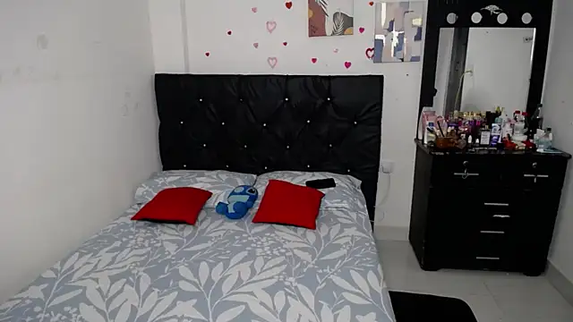 floweer  online show from 10/21/25, 04:08