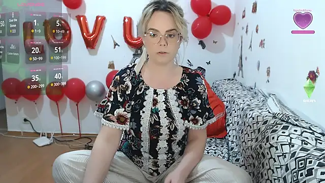 hotmilf4uxxx online show from 03/19/26, 09:35