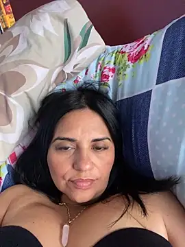 paolagomez  online show from 12/29/24, 07:32