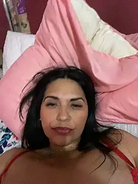 paolagomez  online show from 01/12/25, 10:56