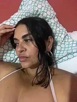 paolagomez  online show from 05/31/26, 09:27